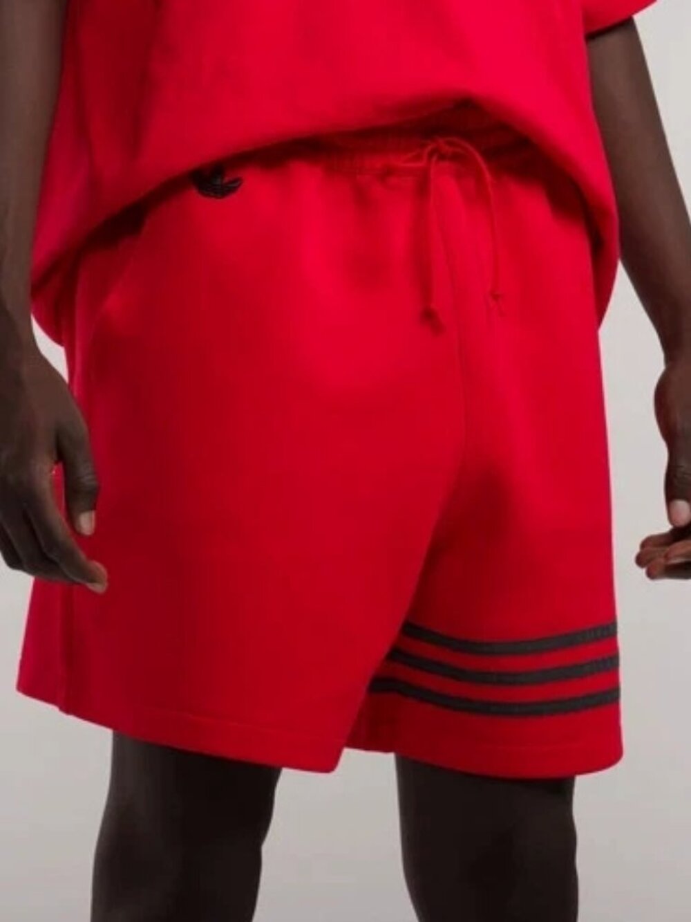adidas Street Neuclassics Men's Shorts (Red/Black)